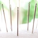 Hemline silmäneulat