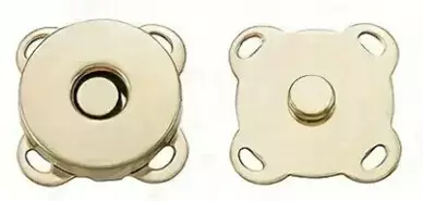 MAGNEETTIKIINNITIN OMMELTAVA ANTIIKKIKULTA 19 X19 MM (96147-AGO) - Laukku-ja kukkarotarvikkeet - 27991 - 1