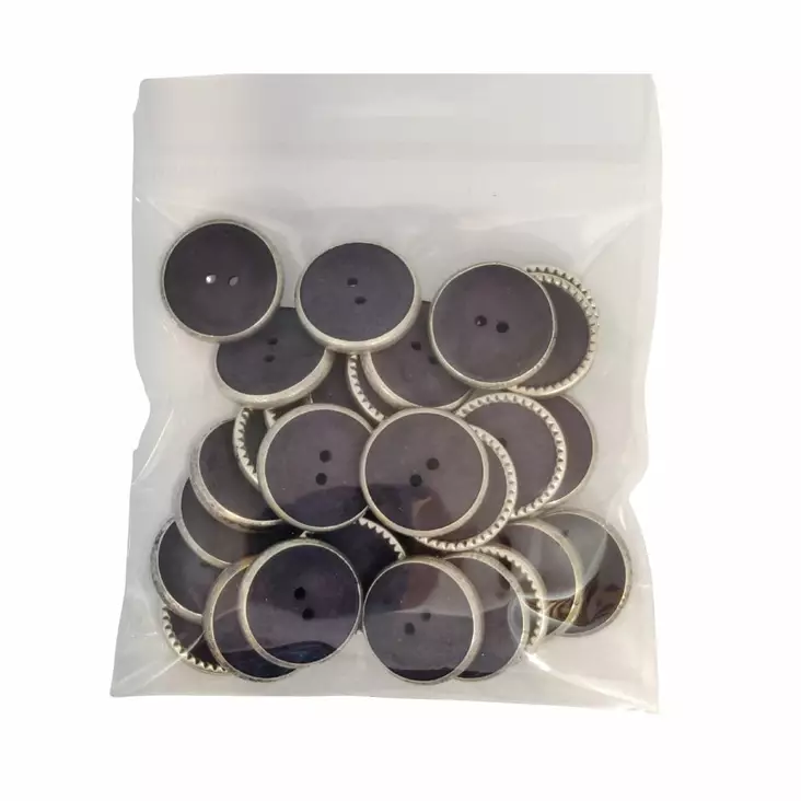 MUOVINEN 2-REIKÄ NAPPI 24 MM HOPEA/TUMMANSININEN 1PUSSI (N. 30 KPL) N2357-24 - Koristenapit - 36683 - 1