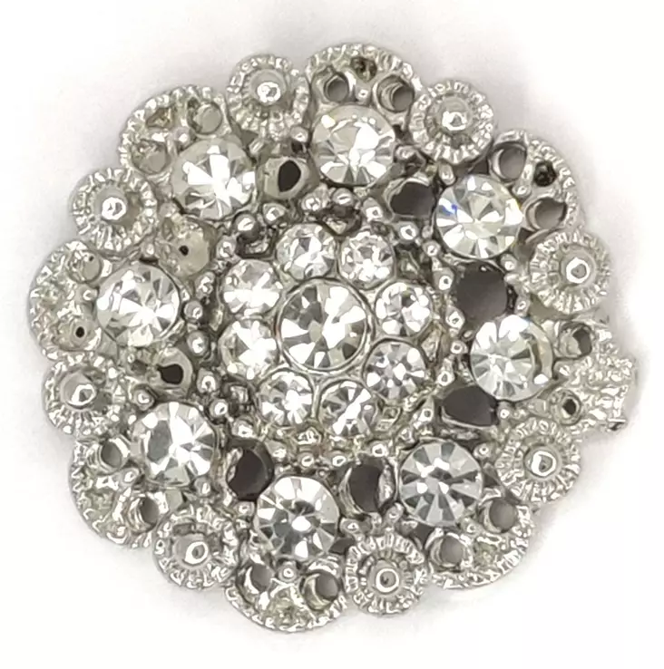 STRASSINAPPI HOPEA KIRKKAILLA STRASSEILLA 20 MM NIKKELIVAPAA - Helmi- ja strassinapit - 35768 - 1